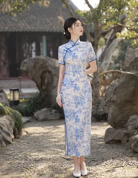 Элегантное женское Ципао в стиле ретро с коротким рукавом, Сексуальное китайское повседневное платье из атласа с синим и белым принтом Cheongsam в стиле Ретро